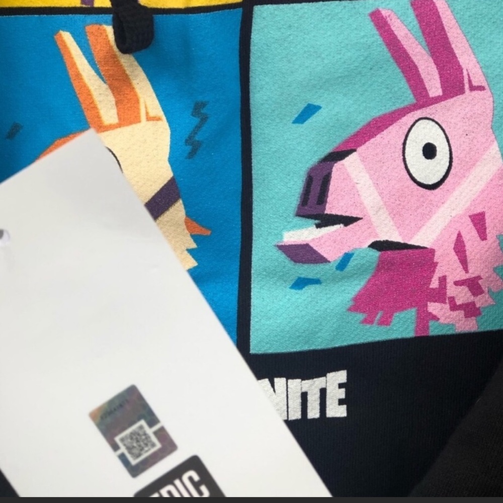 Fornite Men’s Hoodie Sweater. - Picture 4 of 7